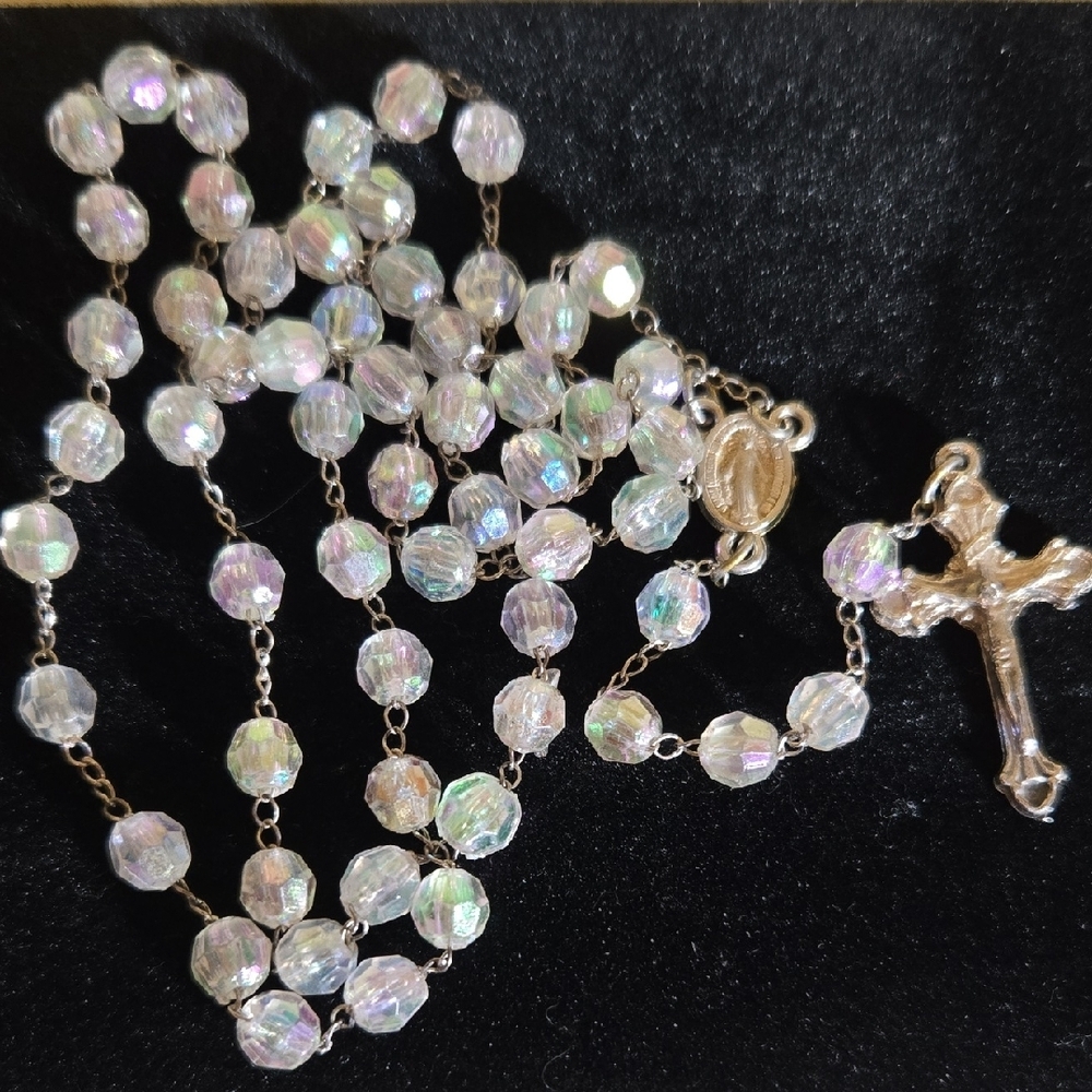 #615 Elegant Crystal Beaded Rosary Necklace 16 Inches